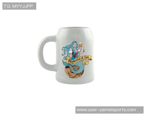 凯恩与妻子共享啤酒节欢乐时光为这一周的美好回忆添上完美句号